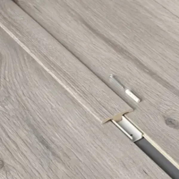 Barre de jonction - 40 mm - Pièce de 1 m - Gyant Light Grey B4104 - MDF
