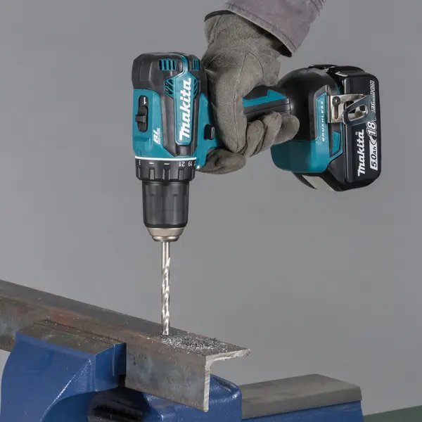 MAKITA Perceuse visseuse 18V LXT Solo en MAKPAC - DDF485ZJ
